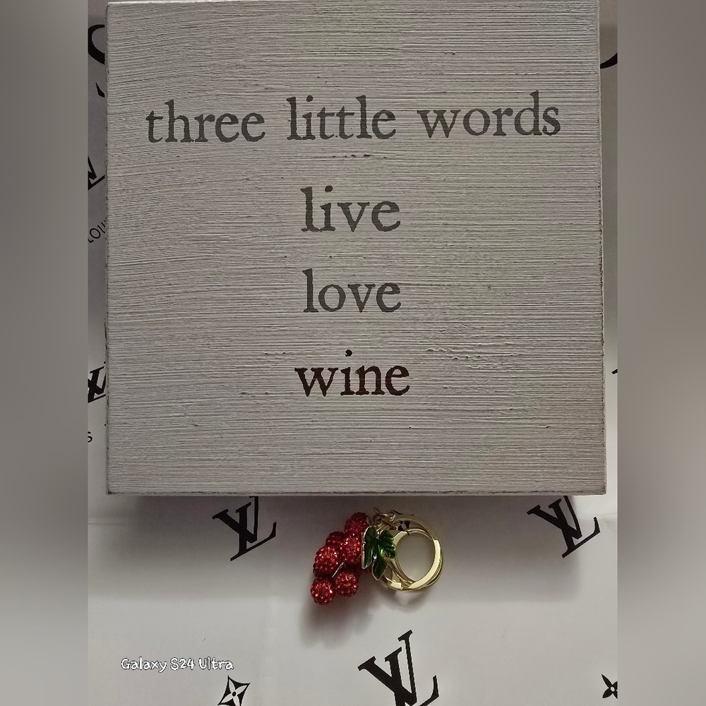 2 Piece Set: Three Little Words Live, Love, Wine Wood Decor  Grape Bag Charm NEW